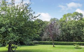 Woodland House B & B